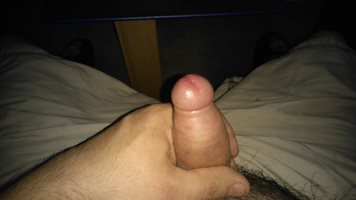 Would love my cock and balls sucking x