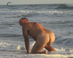 naked and so horny for your penis ... lets do it in the ocean