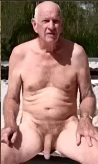 My  nude dad, I love to suck his big cock and juicy nipples, yesterday he f...