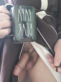 Hanging out in ky rob drinking coffee in the morning. Need some cream for m...