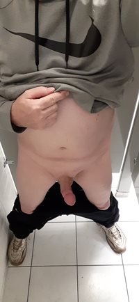 I'm so hard and horny at work.just need somebody to suck me off in this sta...