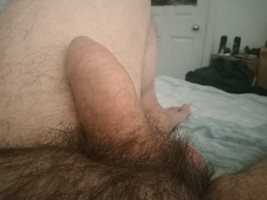 Anyone like to suck my cock? X