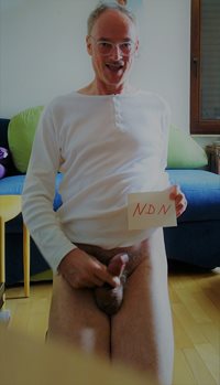 wanking my Penis, showing my big balls and also showing my face (2021.04)