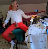 Berndis showing my Penis and balls in and out of long Johns underwear (lang...