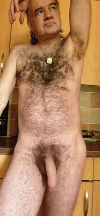 Someone said they liked the look of my pubes in these pics. So here's anoth...