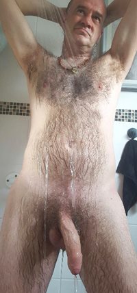 Good view of the wet penis?