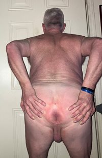 My spread pink bum hole needs a hot older man yellow load shot in it.  My c...