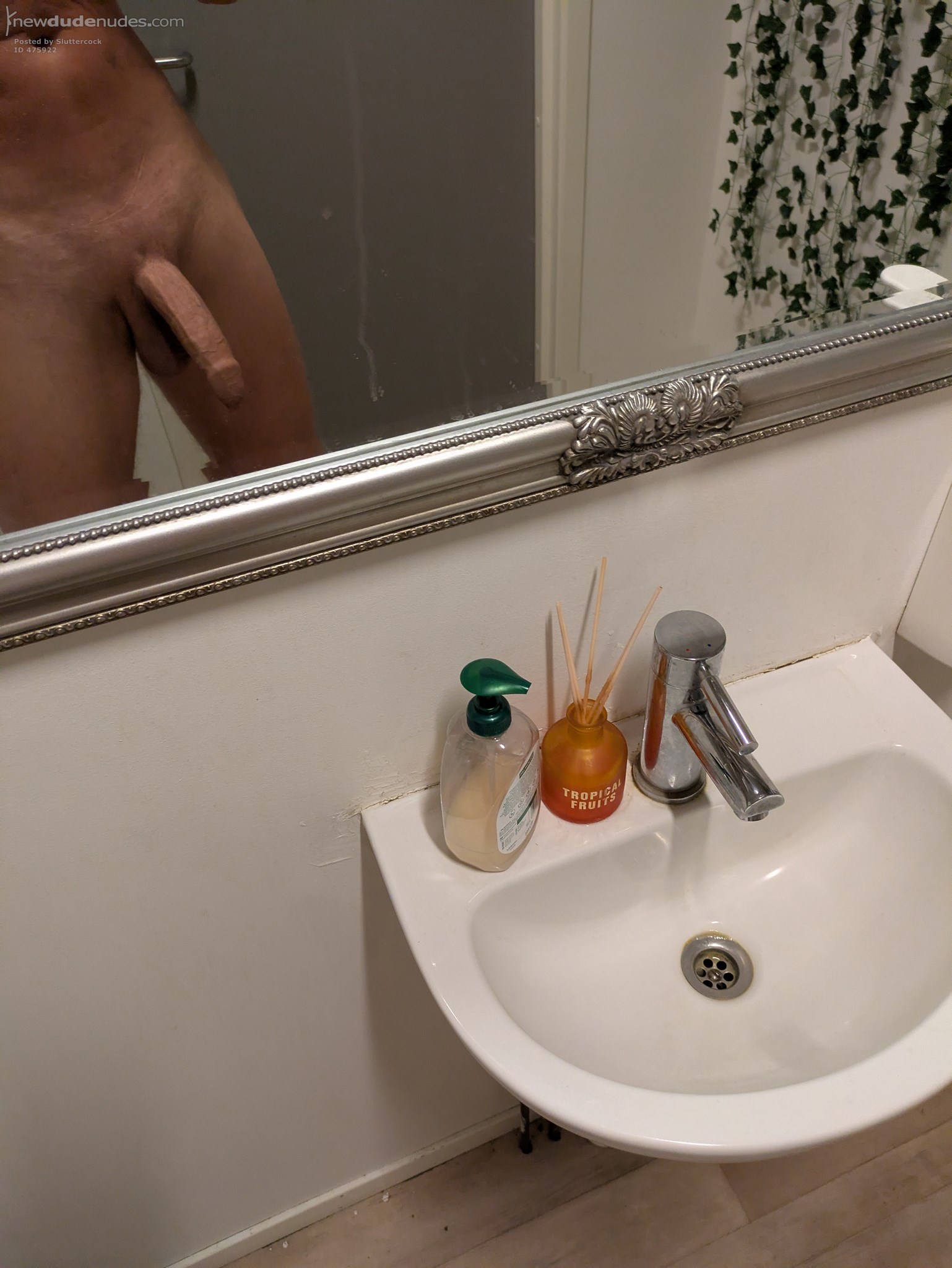 Cumming at the diner, Cum and food, what a combo