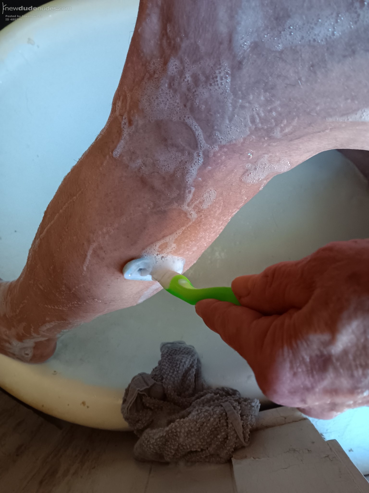 Shaved legs...just the way you boys like 🩷