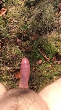 Cumming in a field in the warm sun