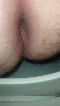 Tried to take some close ups of my tight asshole